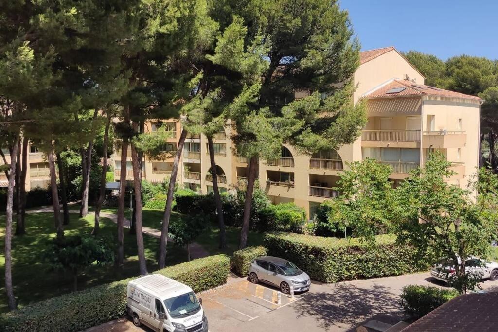 Bel Appartement Avec Piscine Proche Des Plages Six-Fours-les-Plages Luaran gambar