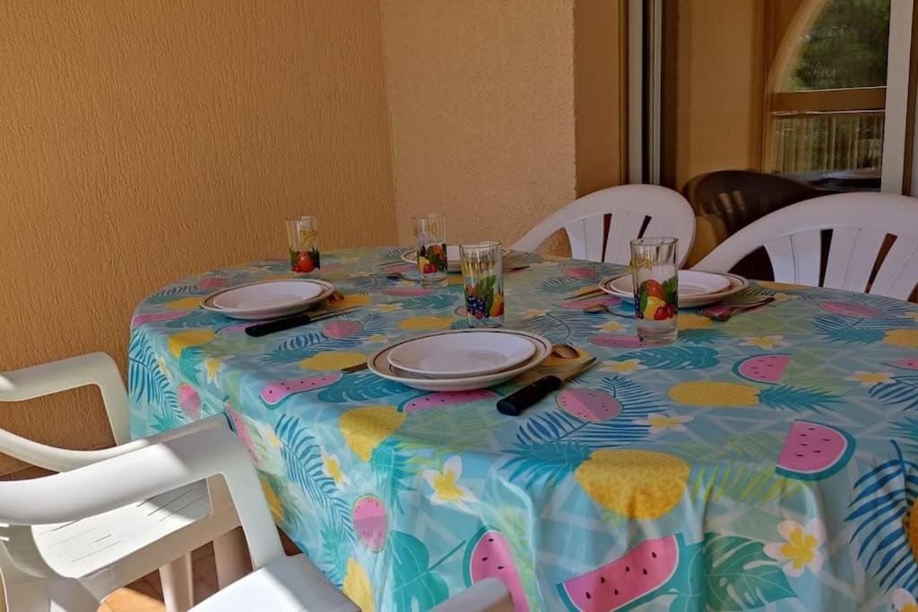 Bel Appartement Avec Piscine Proche Des Plages Six-Fours-les-Plages Luaran gambar