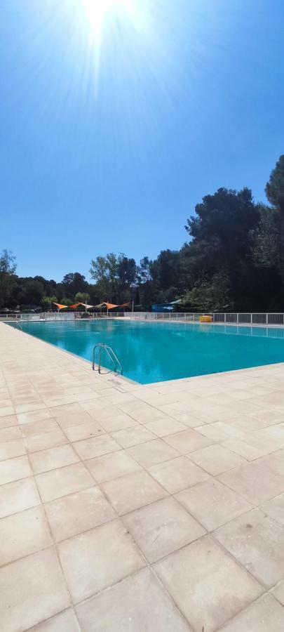 Bel Appartement Avec Piscine Proche Des Plages Six-Fours-les-Plages Luaran gambar